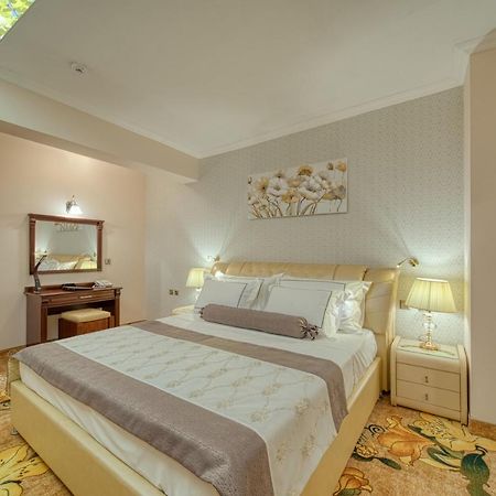 Residence Konstantina Palace Kazanlak Ngoại thất bức ảnh